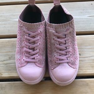 Native C13 pink slip on shoes.